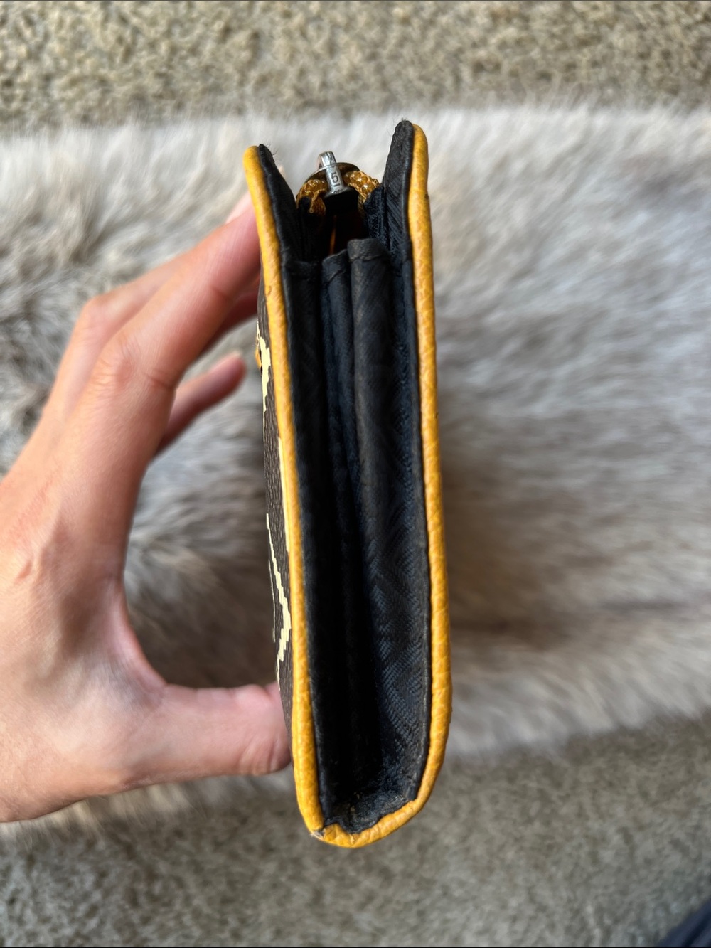 Relic L-Zip Wallet - Picture 7 of 13